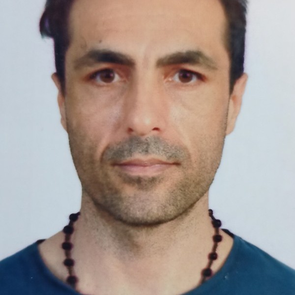 Expat Tamer Yiğit